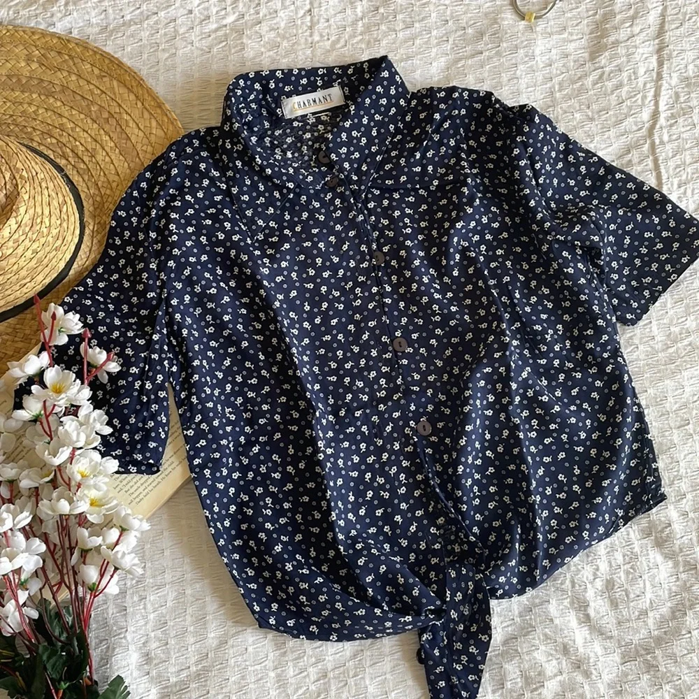 FLAT Rs. 500/- Summer crop top with printed tie knot detail - Picture 2 of 5